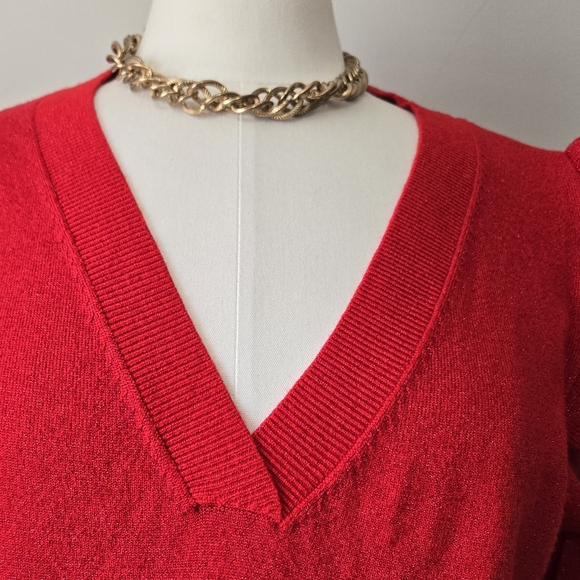 MOLLY BRACKEN NWT Red Sparkle V-Neck Sweater with Ruffle Shoulders. Size Large - Picture 3 of 13